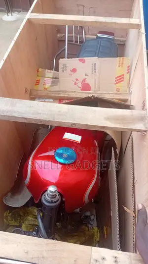 Suzuki GN 125-2 2025 Red
