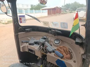 Bajaj RE 2020 Black