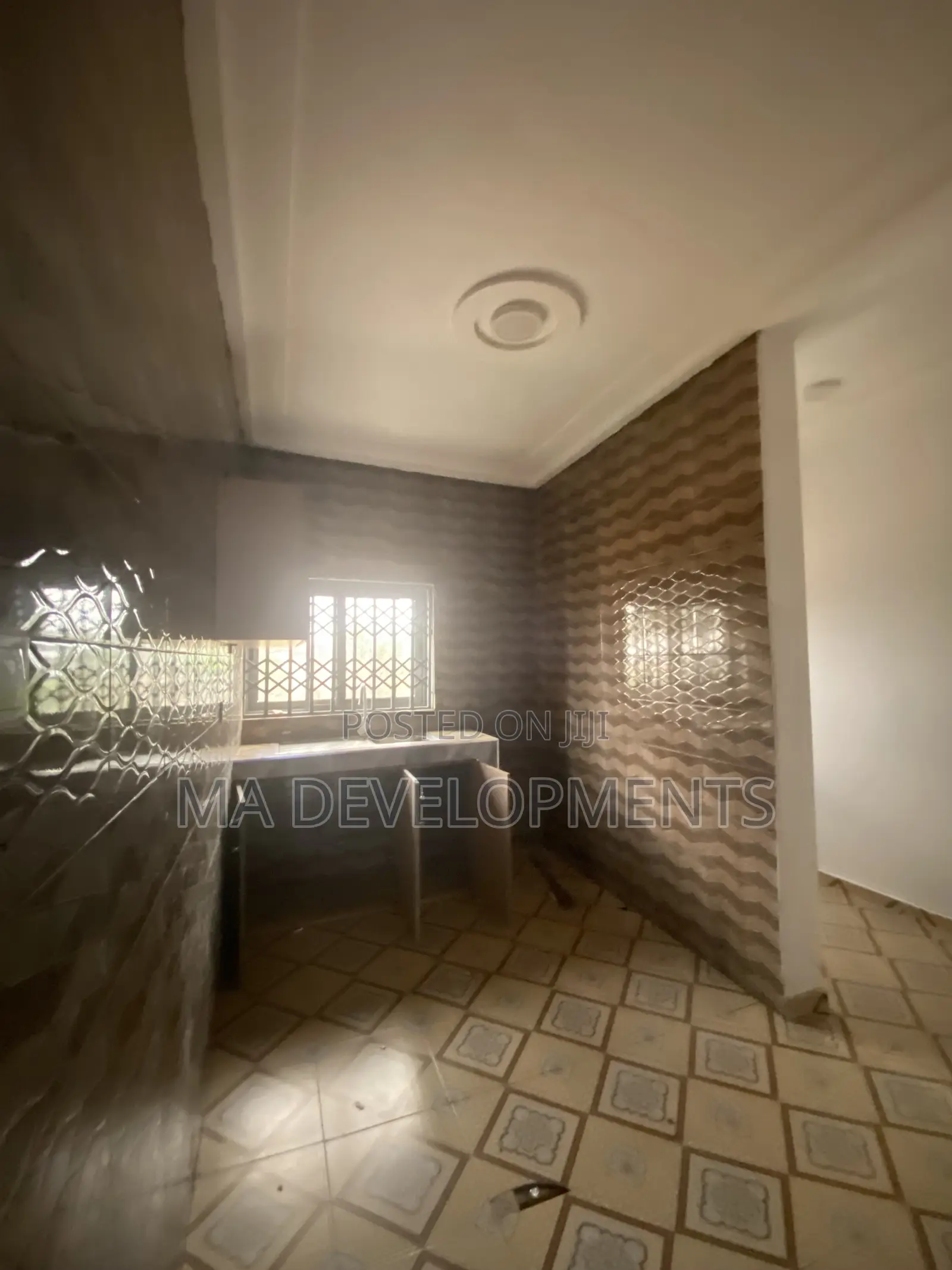 2bdrm Apartment in Madev Realty, Ofankor for rent