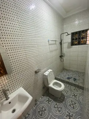 2bdrm Apartment in Madev Realty, Ofankor for rent