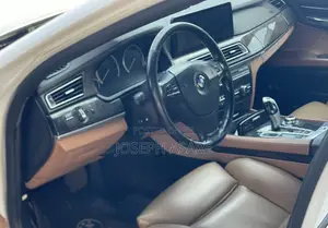 BMW 7 Series 730Li 2011