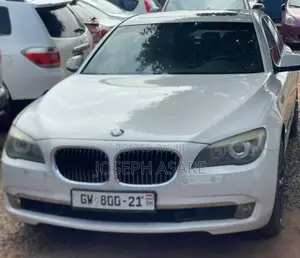 BMW 7 Series 730Li 2011