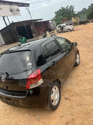 Locally Used Toyota Vitz