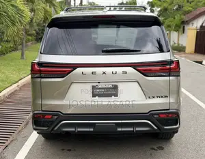 Lexus LX 700h 2024