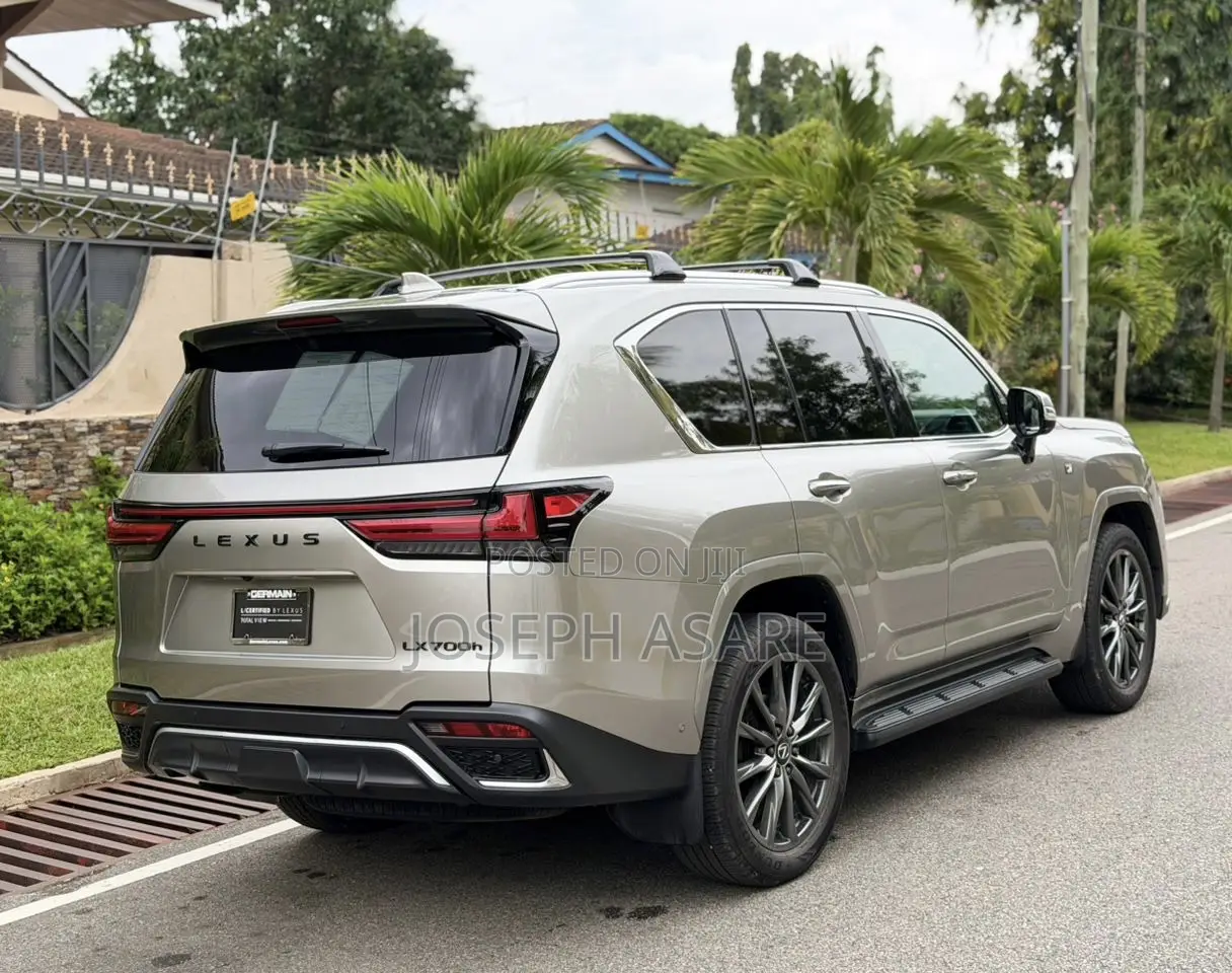 Lexus LX 700h 2024