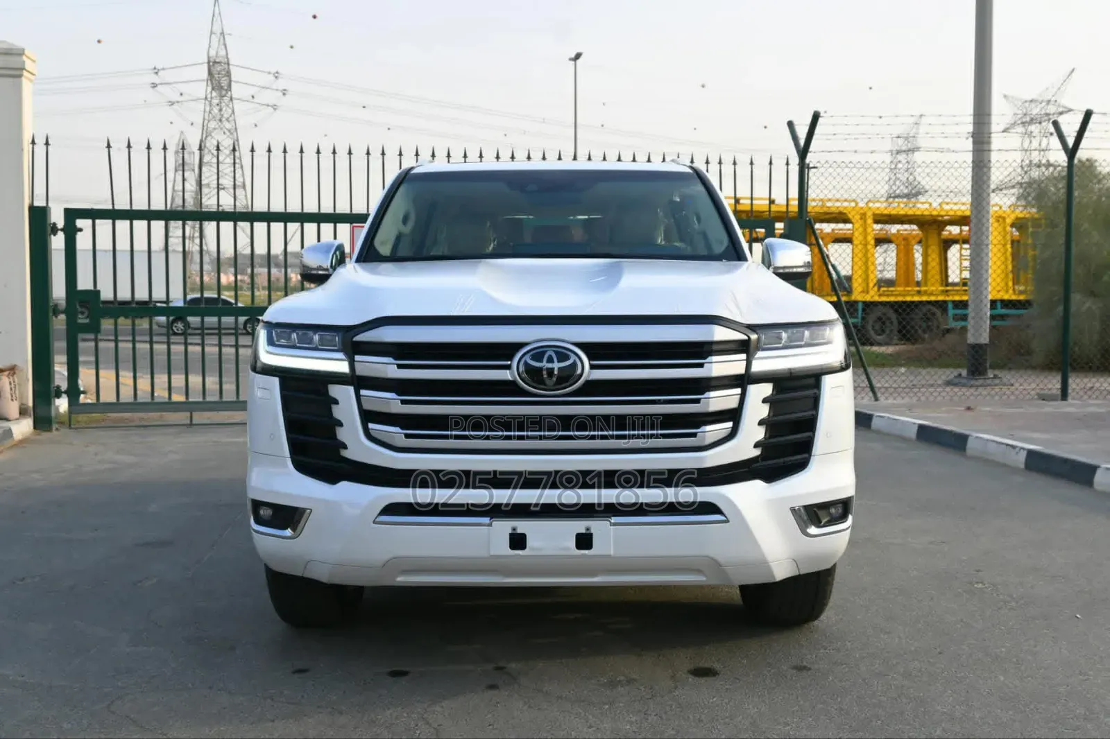 New Toyota Land Cruiser LC300 2025 White