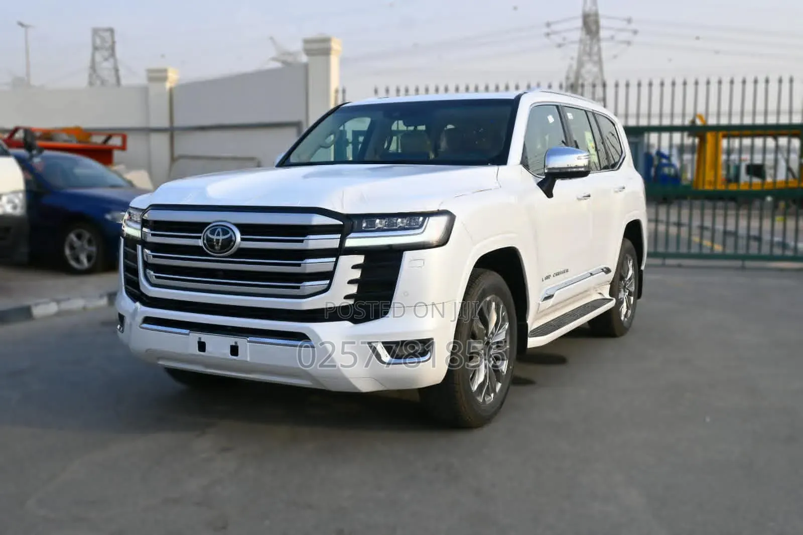 New Toyota Land Cruiser LC300 2025 White
