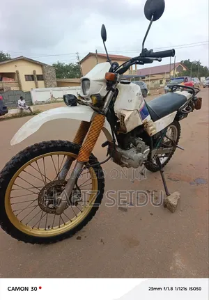 Yamaha 2010 White