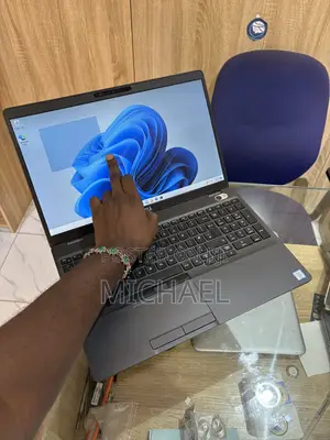 Laptop Dell Latitude 5501 16GB Intel Core i7 SSD 512GB
