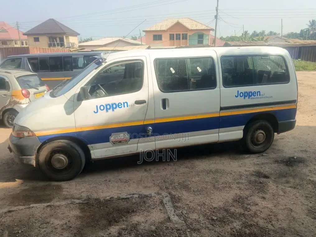 Toyota HiAce 2008 White