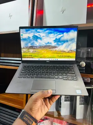 Laptop Dell Latitude 7400 8GB Intel Core i5 SSD 256GB