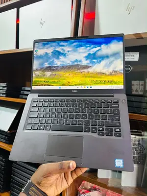 Laptop Dell Latitude 7400 8GB Intel Core i5 SSD 256GB