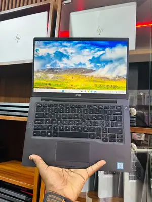 Laptop Dell Latitude 7400 8GB Intel Core i5 SSD 256GB