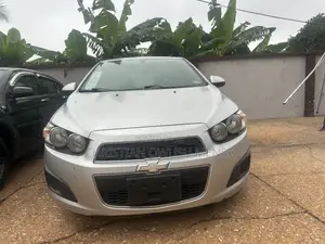 Chevrolet Sonic LT 2016 Silver