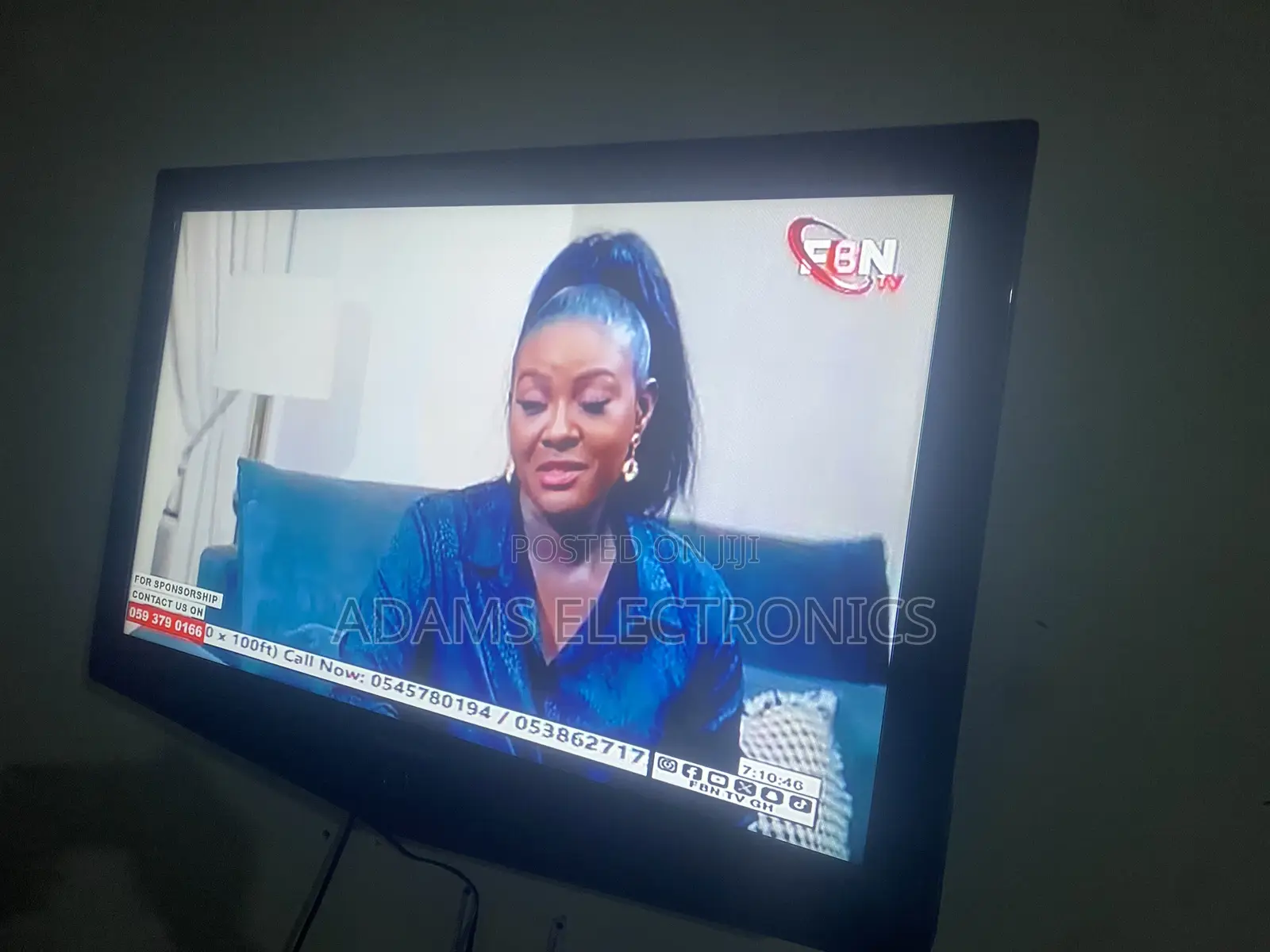 A Home Used Samsung 40 Inches Analog Tv for Sale