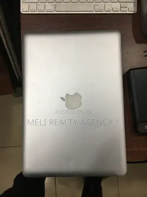 Laptop 4GB Apple M2 SSHD+SSD 140GB