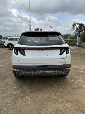 Hyundai Tucson SEL 2022 White