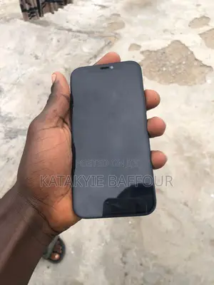 Apple iPhone 12 64 GB Black