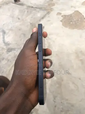 Apple iPhone 12 64 GB Black