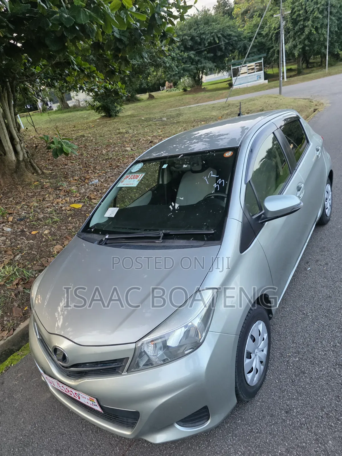 Toyota Vitz 2013 Green