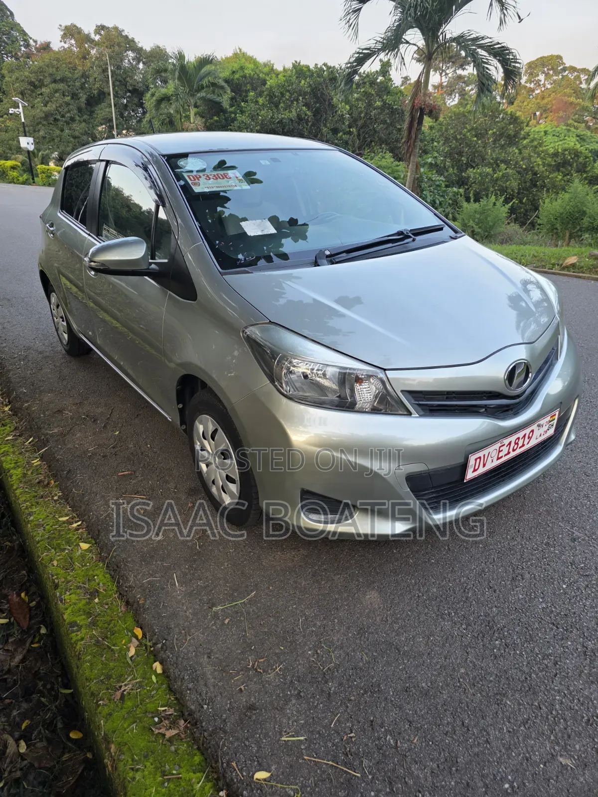 Toyota Vitz 2013 Green