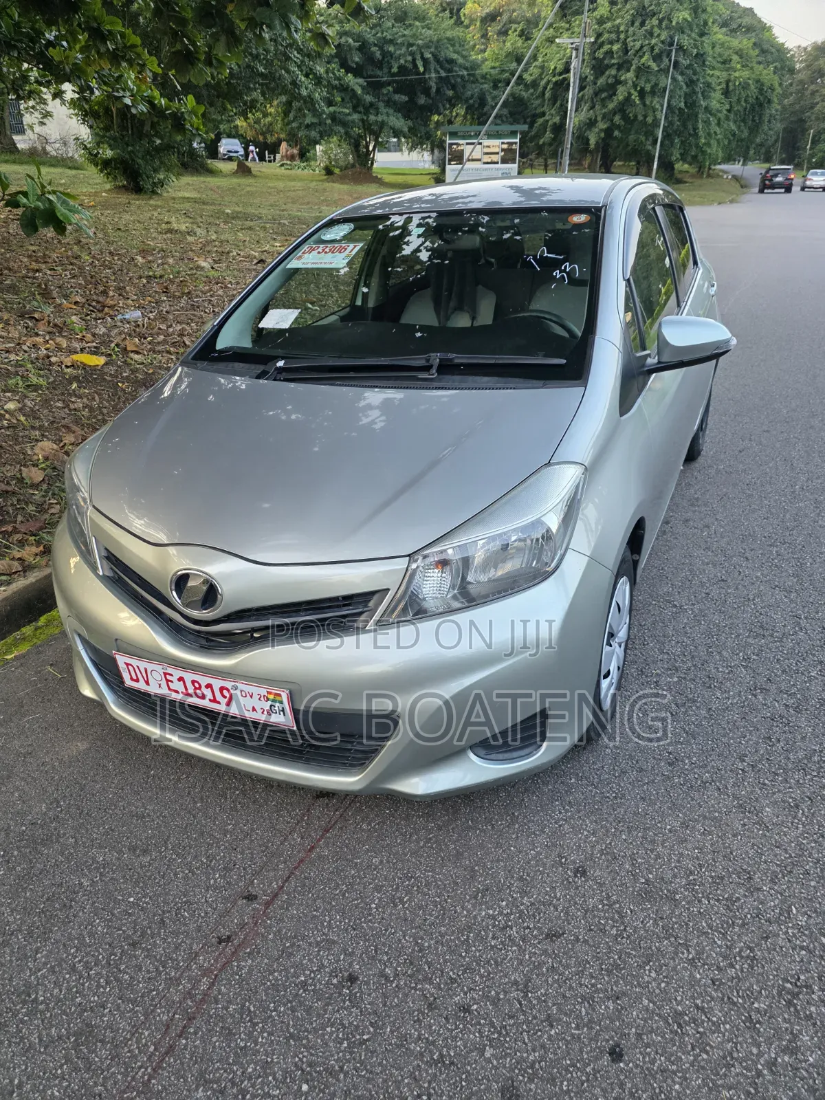 Toyota Vitz 2013 Green