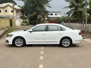Volkswagen Passat 1.8T S 4dr Sedan (1.8L 4cyl) 2016 White