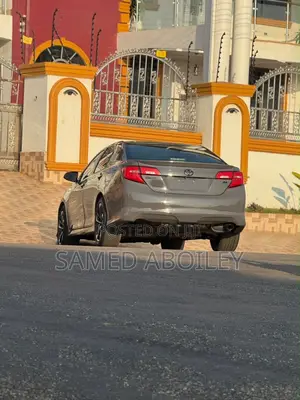 Toyota Camry 2014 Gray