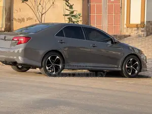 Toyota Camry 2014 Gray