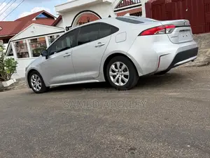 Toyota Corolla LE 2020 Gray