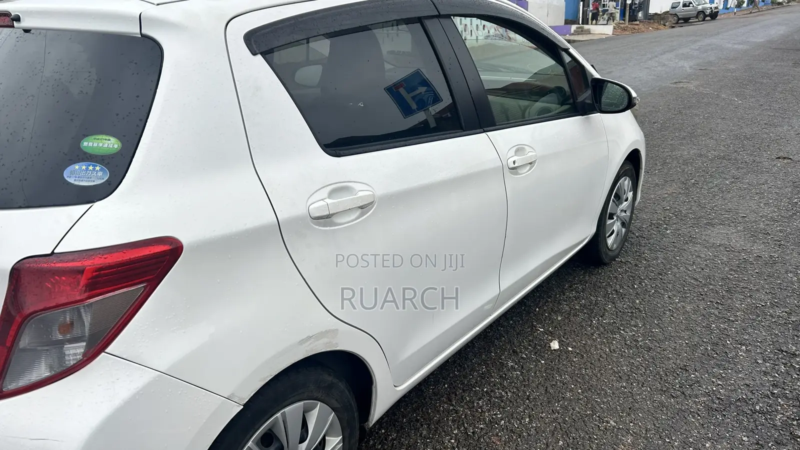 Toyota Vitz 2012 White