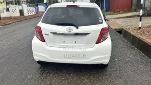Toyota Vitz 2012 White