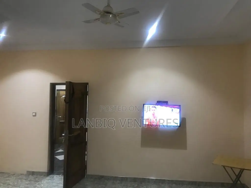 6bdrm House in Pokuase for rent