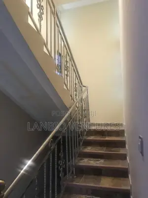 6bdrm House in Pokuase for rent