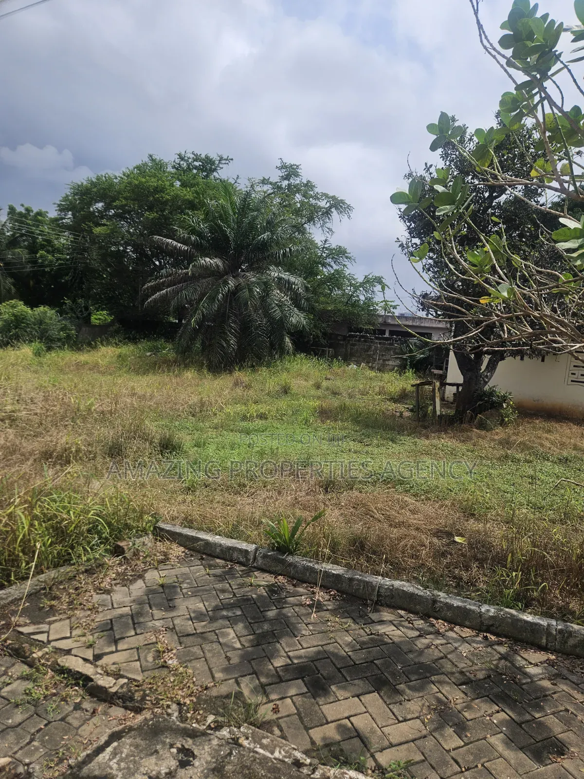 Weija* 21⁄2 Acres of Land