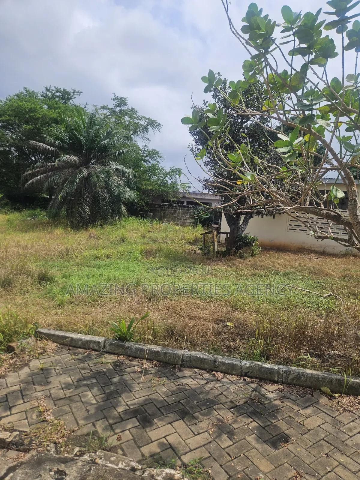 Weija* 21⁄2 Acres of Land