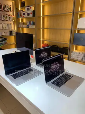 Laptop Apple MacBook Pro 2019 16GB Intel Core i7 SSD 512GB