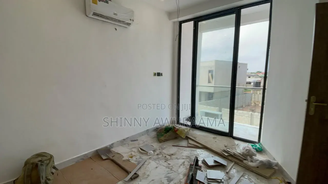 2bdrm Apartment in School Junction Kfc for sale