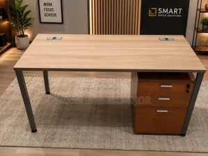 Modern Office Desk With Lockable 3-Drawer Pedestal