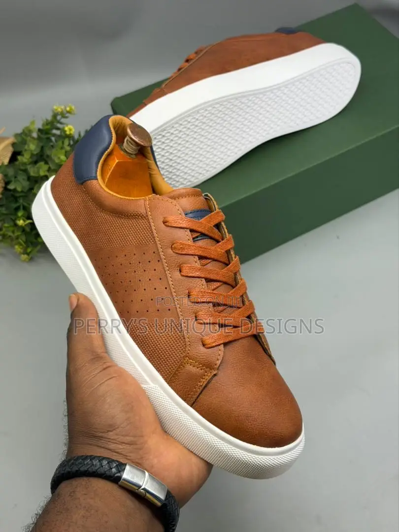 Timberland Men's Premium Low-Top Leather Sneakers - Brown (White Sole)