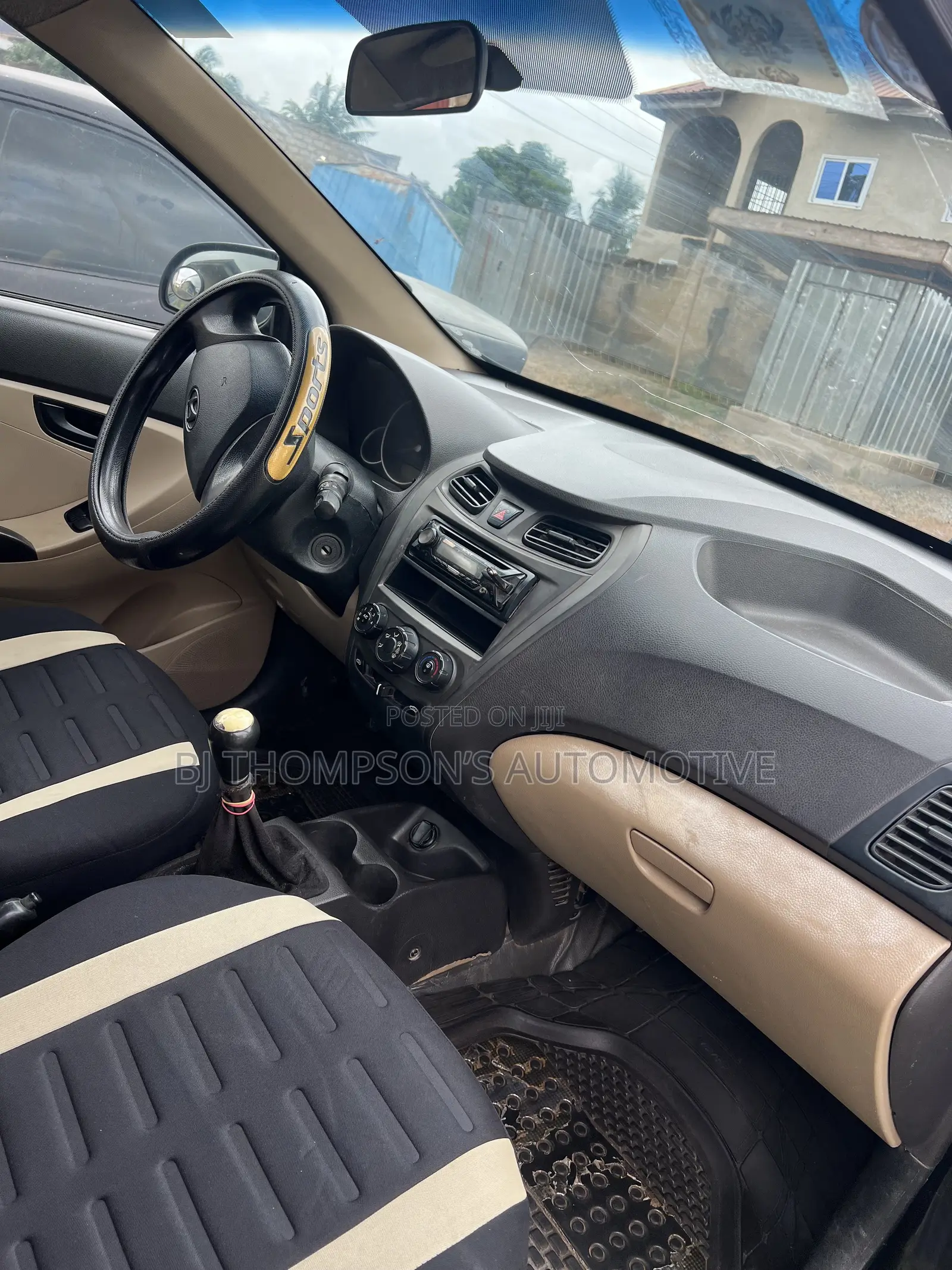 Hyundai Eon 0.8 FWD 2013 Black