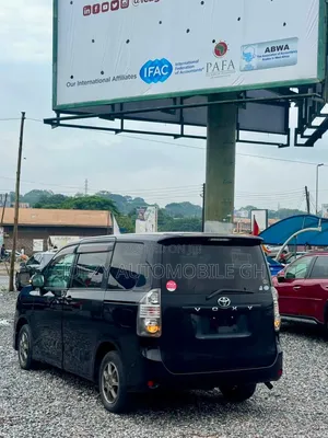 Toyota Voxy 2010 Black