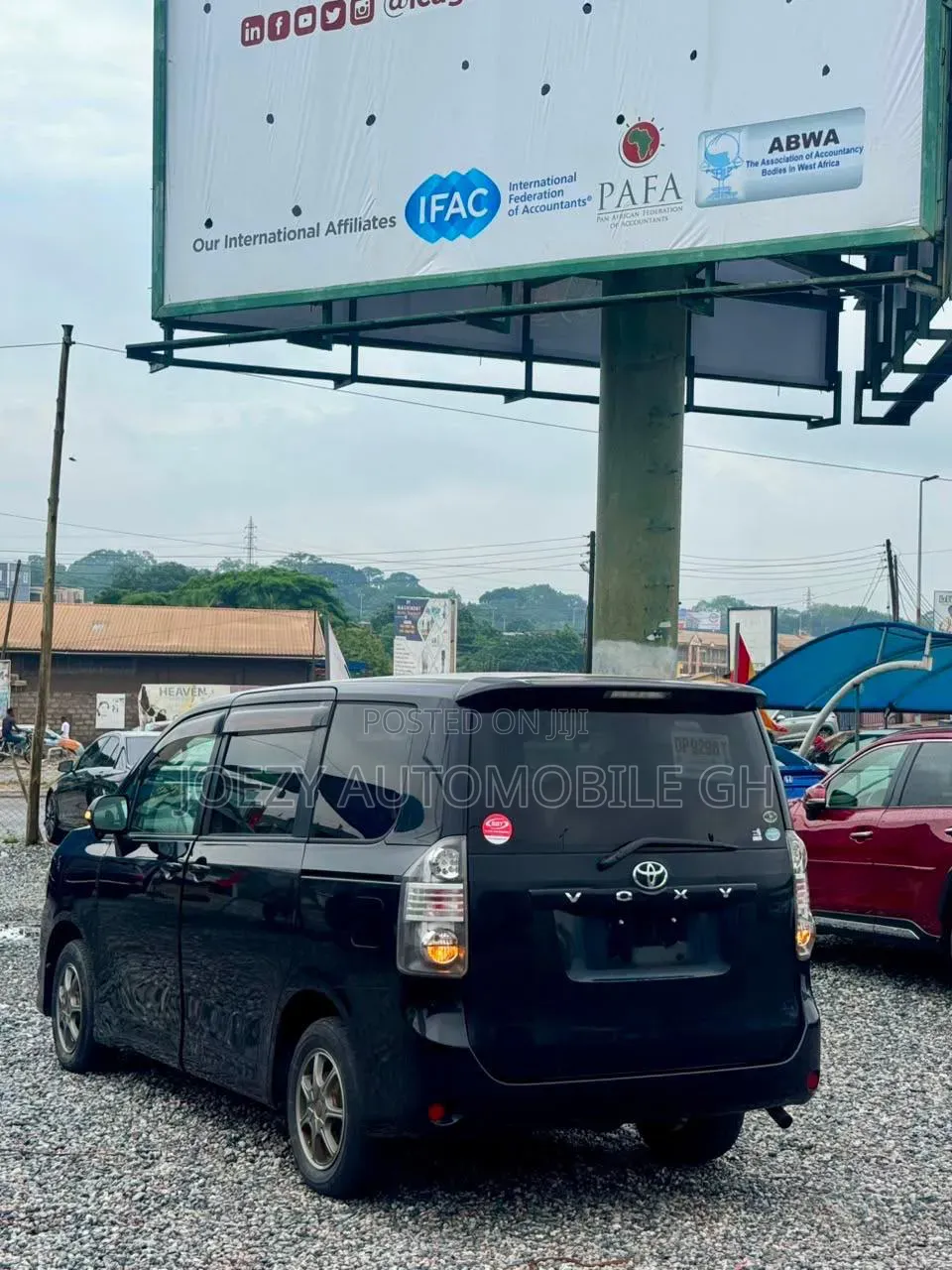 Toyota Voxy 2010 Black