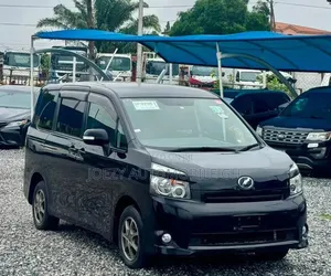Toyota Voxy 2010 Black