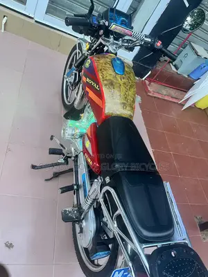 Royal RY125 2026 Red