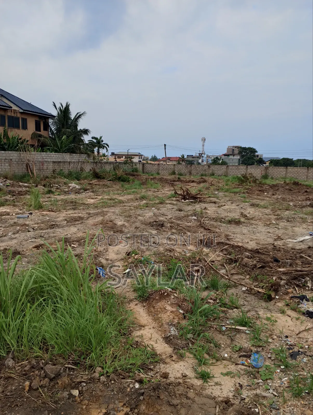 2 Plots Sakomono Estate Junction Close to the Traffic Light for Sale