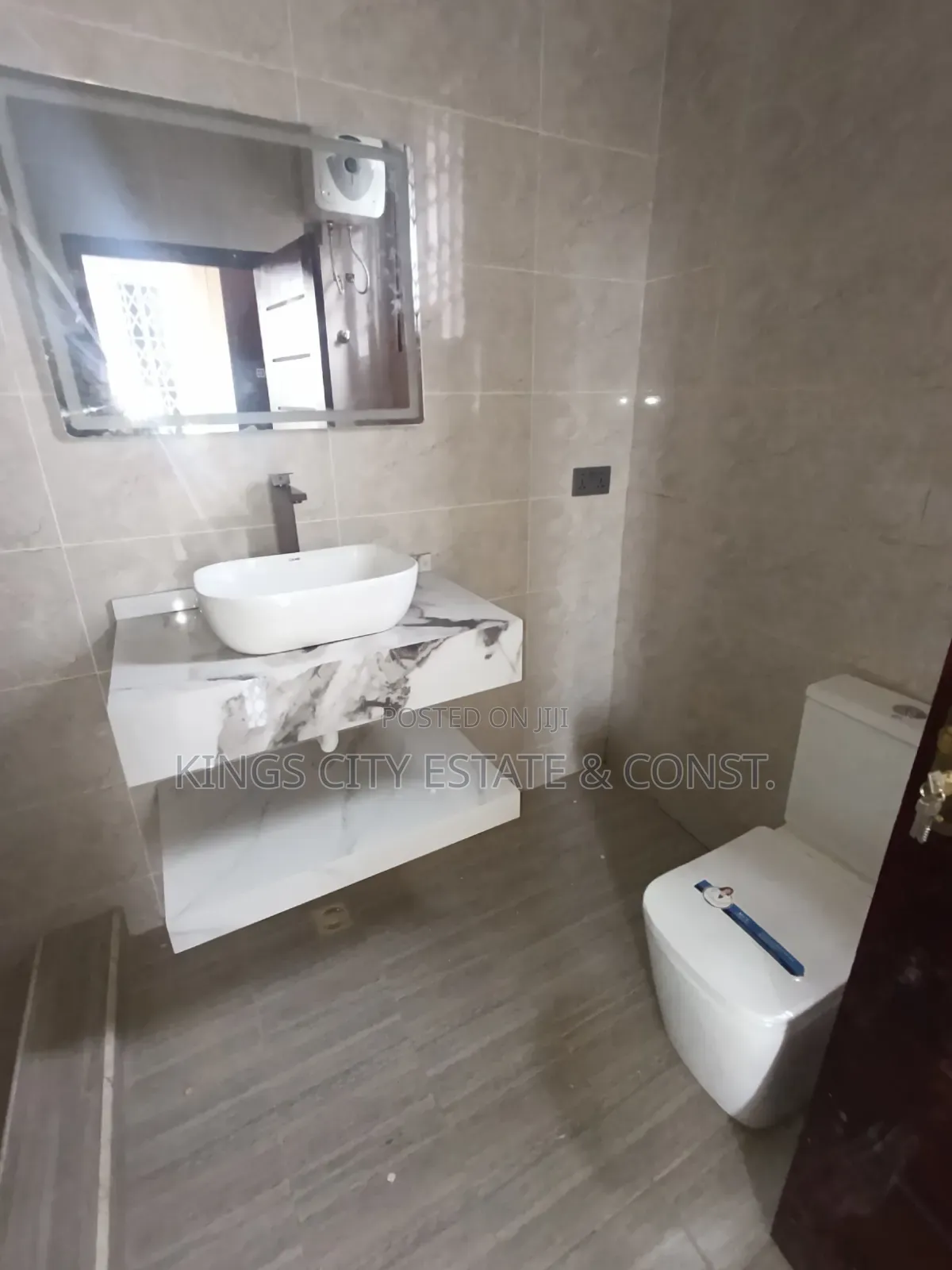 3bdrm Apartment in Acp Estate, Kwabenya for rent