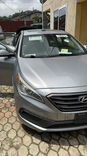 Hyundai Sonata Limited Sedan FWD (2.4L 4cyl 6A) 2017 Gray
