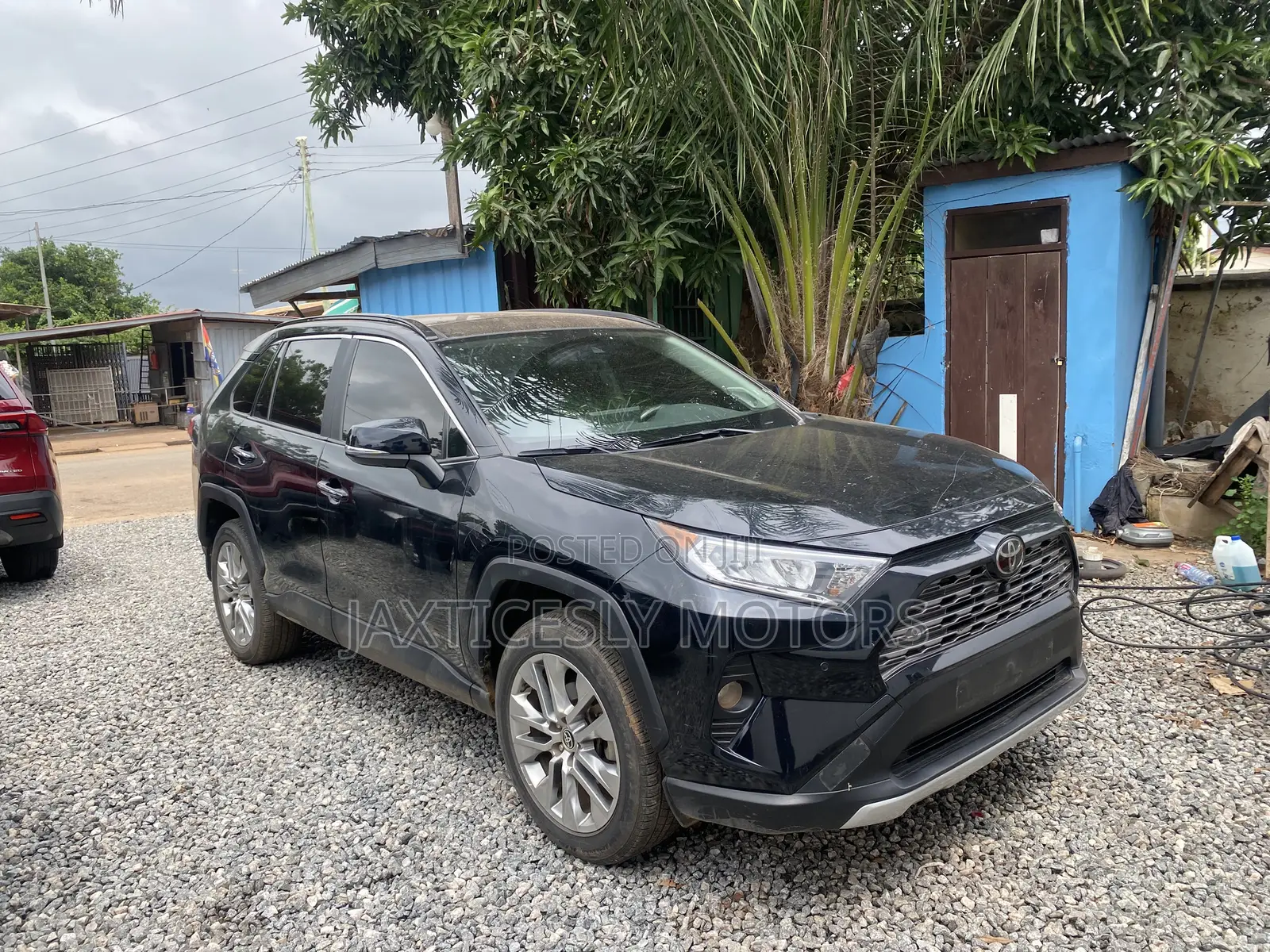 Toyota RAV4 Limited 2021 Blue