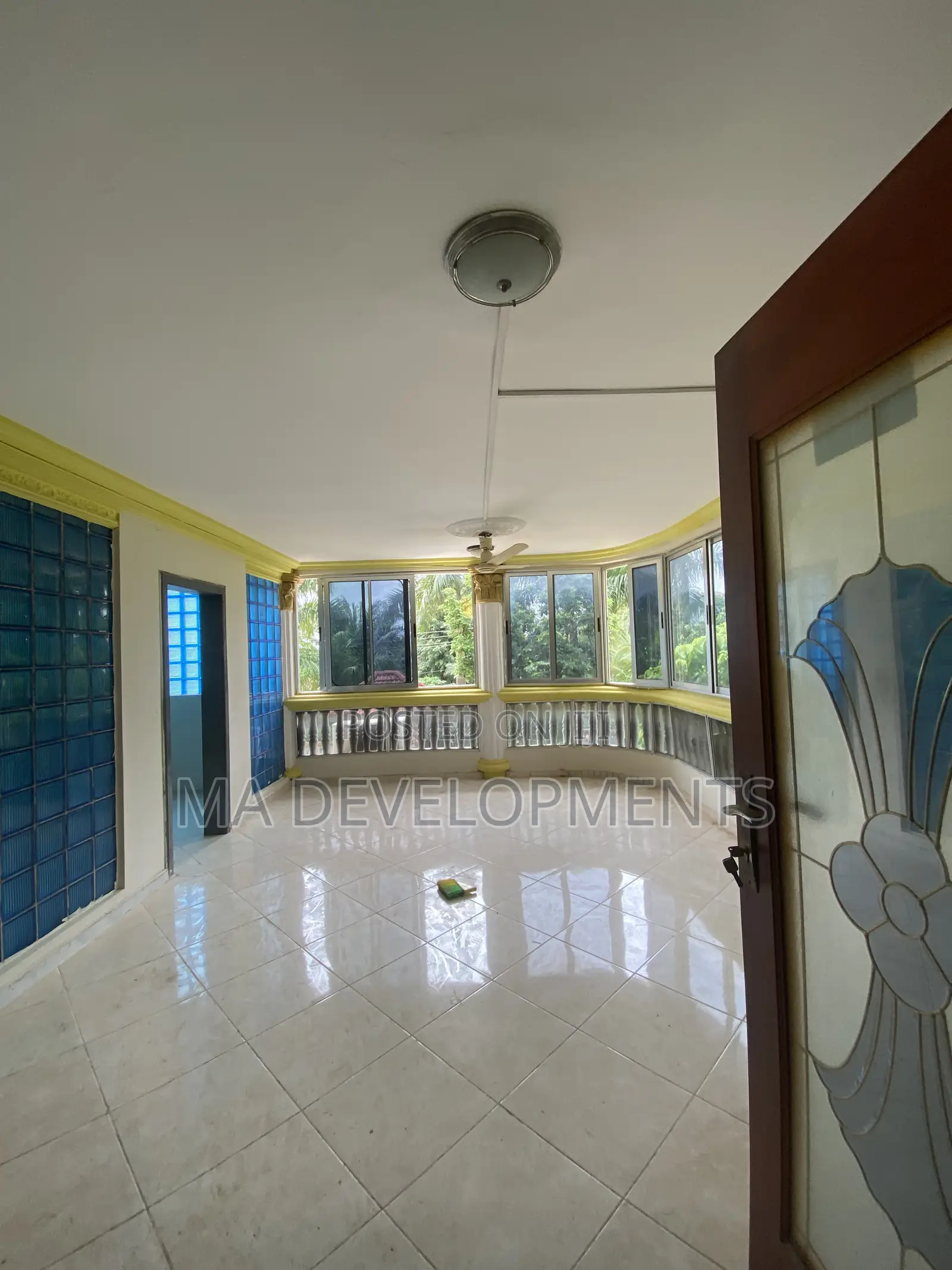 3bdrm Apartment in Madev Realty, Ofankor for rent